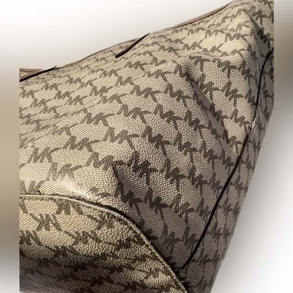 MICHAEL KORS EMRY JET SET SIGNATURE TOTE LEATHER TRIM LARGE ZIP TOTE - Picture 13 of 16